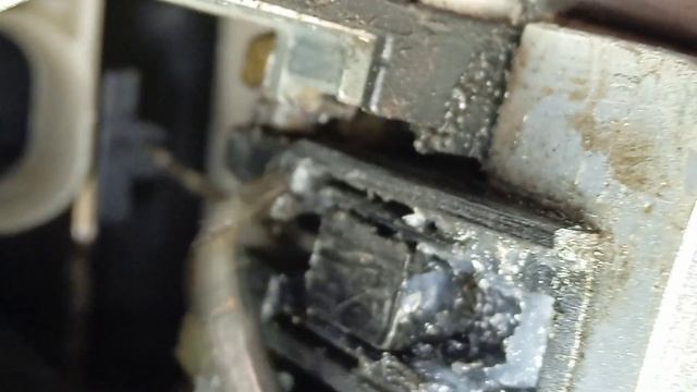 Заклинило дверь Фольксваген Туран (VW Touran).......