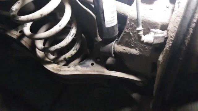 Замена задних амортизаторов VW Tiguan 2.0 TSI