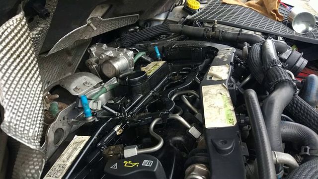 Как легко снять форсунки на дизельном моторе.