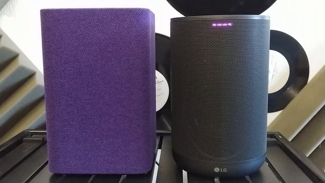 Разговор двух голосовых помощников Алиса: в «Яндекс.Станции» и LG XBOOM AI ThinQ