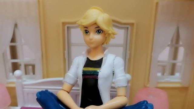 Челлендж Маринетт и Адриан 24 часа на одной кровати! Видео из персонажей Леди Баг и Супер-кот
