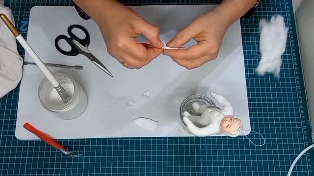 Зайка с воздушным шариком. Часть 4. Ватная игрушка для начинающих.