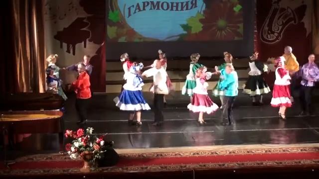 20121001 Студия танца «Виктория». Кадриль «Россияне».