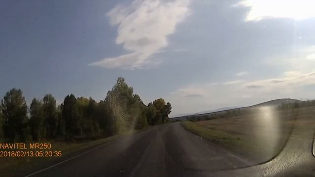 МАШИНА "ЗИС", ГРУЖЕНАЯ БЕНЗИНОМ...