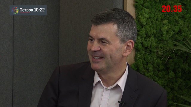 Алексей Комиссаров и Евгений Сженов: разговор о талантах на «Острове 10-22»