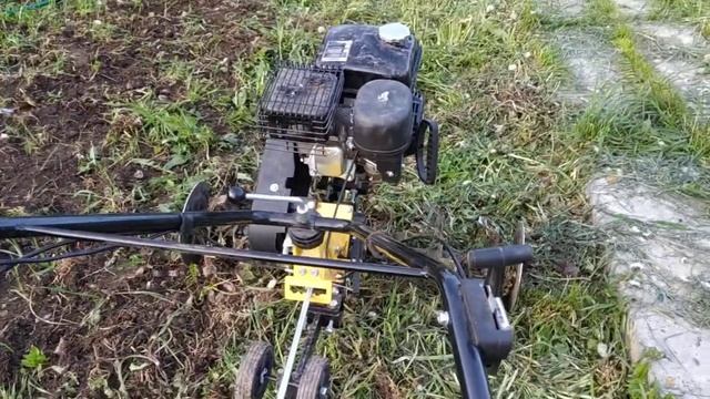 Мотоблок Huter 7.5 без прикрас.