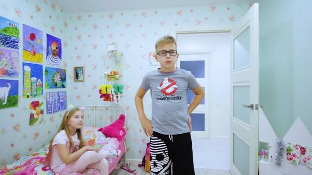 Мама поставила детей на ПАУЗУ? Ростя и Катя устроили 24 ЧАСА ПАУЗА Челледж на канале Мы семья