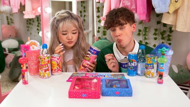 (ENG SUB) PINK FOOD VS BLUE FOOD ASMR MUKBANG | DESSERTS JELLY CANDY | feat. DANILIS BOOM