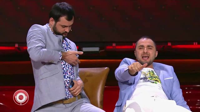 Демис Карибидис, Андрей Скороход и Гарик Харламов - На Кутузе в гелике