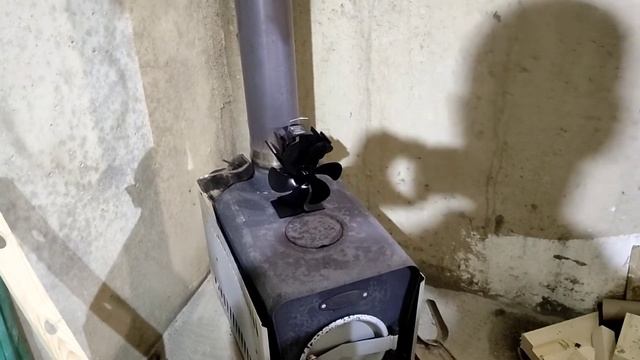 Тепловой вентилятор на печку