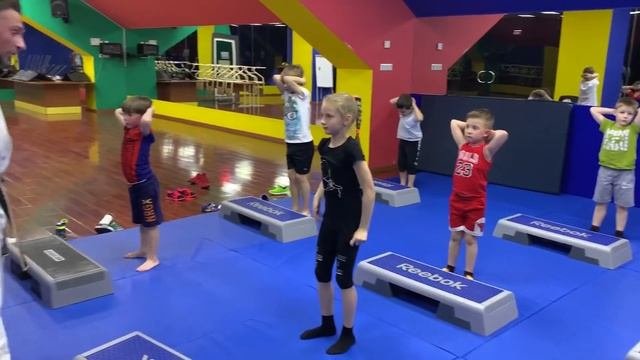 Групповая Тренировка по Каратэ / Возвращаюсь в спорт / Растяжка / гибкость  каратэ