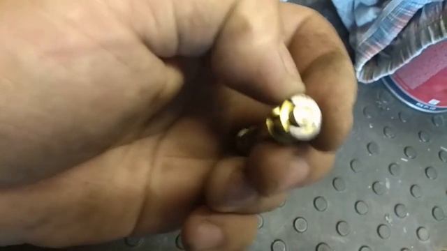 Как устранить люфт петель дверей Chevrolet Lacetti