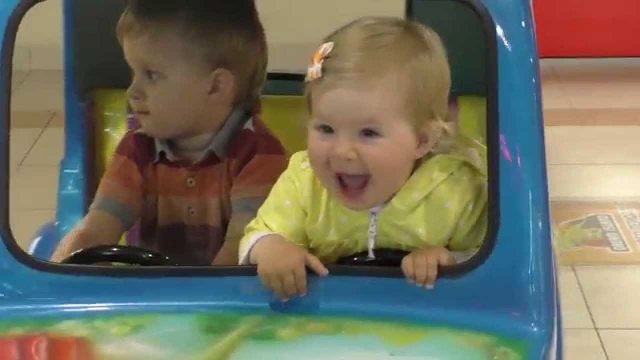✿ VLOG Киев ДримТаун Шоппинг Покупаем игрушки в Антошке играем kid's entertainment center happy time