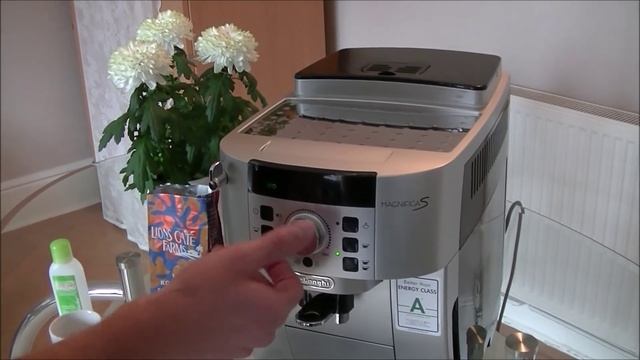 ⭐ Review - Delonghi Magnifica S ECAM 22.110 SB