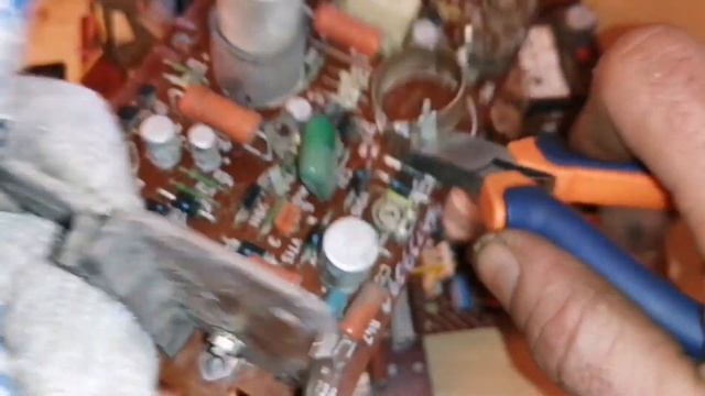 Золото, серебро, палладий! В советском цветном телевизоре?, детали которые стоит собирать!