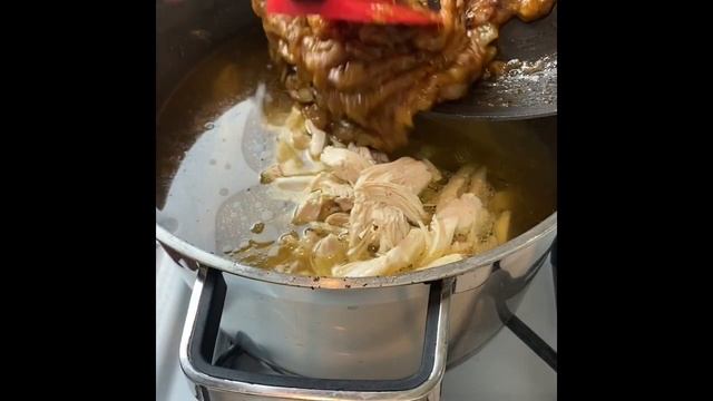 Чихиртма. Грузинский куриный суп.