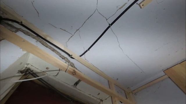 Как не надо делать электромонтаж. Розетки по вагонке своими руками. Объект 0 #4