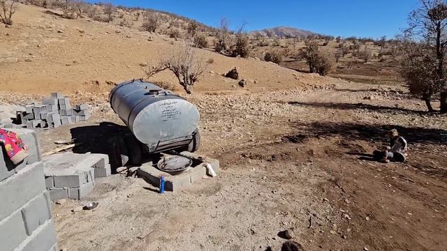 United Love and Strength:Maryam and Malik's Journey in Building Their Operator House in Nomadic Lif