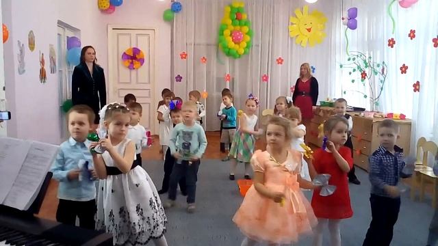Шур-шур фантиком шуршу