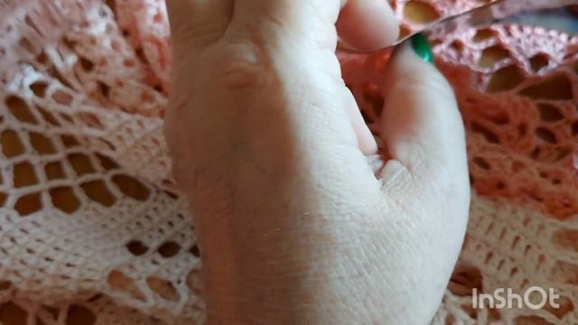 Вяжу крючком красивенную скатерть на круглый стол