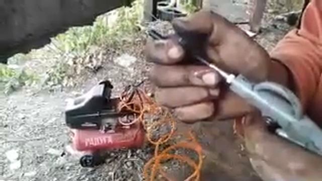 Устранение запаха бензина в салоне.