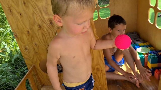 Клим и Вова Играют в Ресторан / Привет из лета. Сайбель Вова и Клим