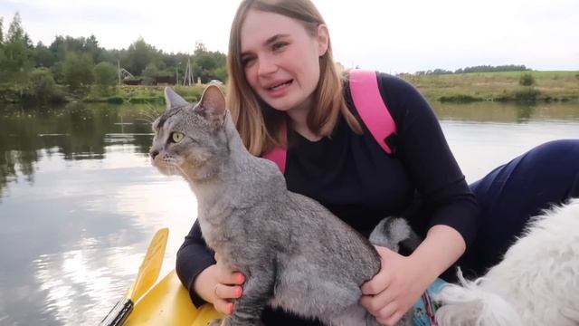 С КОТОМ ВХОД РАЗРЕШЁН! КОТ КЕВИН ПЛАВАЕТ НА ЛОДКЕ! СЛАДУН В ПАНИКЕ!