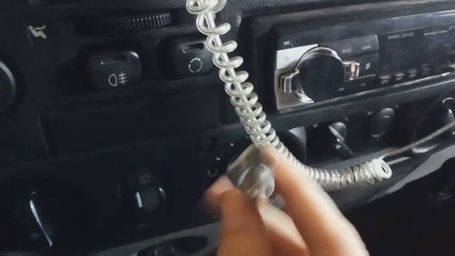 как снять верхний бардачок и замок газ 3302