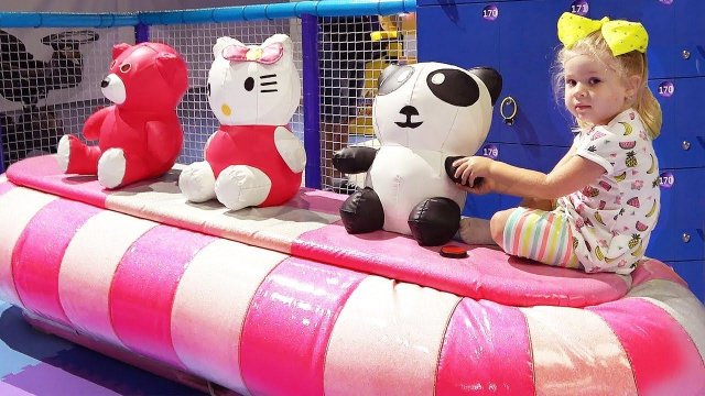 Fun Indoor Playground for kids and Family Fun / Baby songs nursery rhymes video