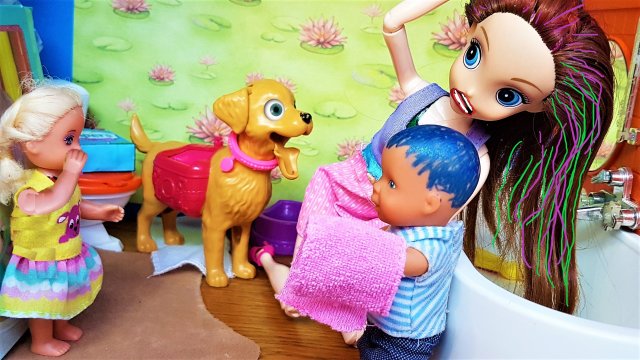 Катя краска не смывается! Веселая семейка мультики Барби Даринелка