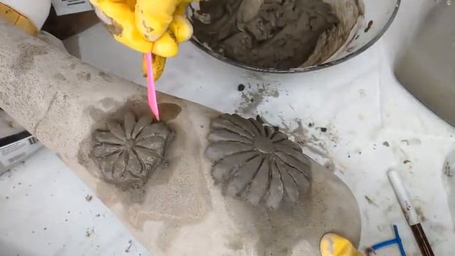 САДОВЫЕ ФИГУРЫ своими руками/ Поделки для сада и дачи/ Декор клумбы из ЦЕМЕНТА