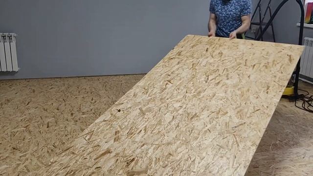 Выравнивание пола осб  плитой / как уложить ламинат на деревянный пол