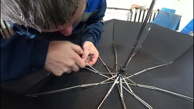 Починка ЗОНТИКА.Скрепляем Спицы на Медную Проволоку.Будет Служить.Еще Несколько Лет.