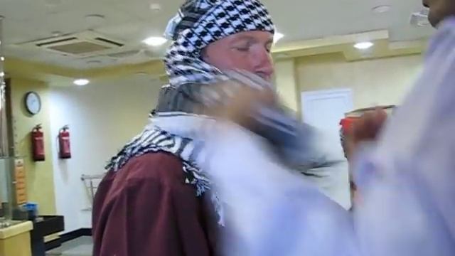 Три основных способа завязать арафатку