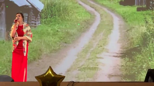 Выступление Кристины Прохоренко на конкурсе-фестивале эстрадной песни "Звездный дождь" п. Троицкий