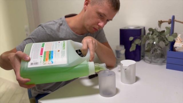 Как перезаправить дозатор для жидкого мыла Xiaomi Mijia Automatic за 2 минуты