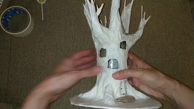 Сказочное дерево своими руками. Шикарный домик светильник своими руками из бутылок или банок.