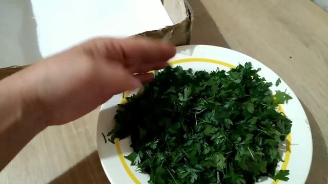 ЗАГОТОВКА ПЕТРУШКИ НА ЗИМУ - 2 ПРОСТЫХ способа -заморозка и сушка