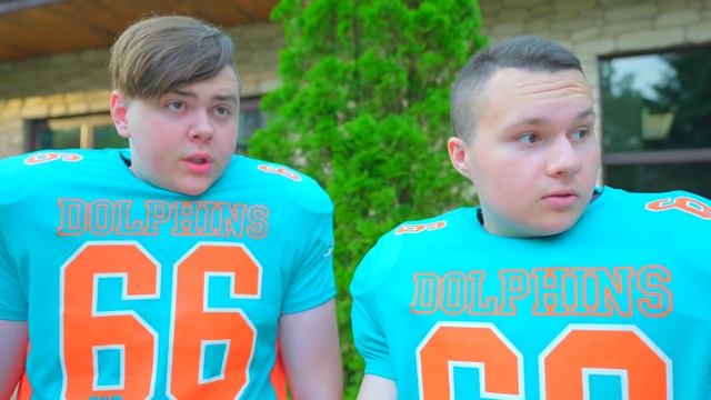 ДИАНА РАСКРЫЛА ТАЙНУ СТРАННОГО ДОМА!!! ПРИКЛЮЧЕНИЯ ЧЕРЛИДЕРШ BUNNY НА ЛЕТНИХ КАНИКУЛАХ НАЧИНАЮТСЯ!!