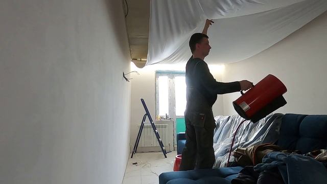 Как установить скрытый карниз с подсветкой в натяжной потолок, который понравится заказчику