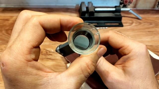 Приспособление для заточки маленьких сверл