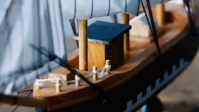 Модель деревянного парусника с подсветкой. Модель парусник из дерева. Декоративный парусный корабль