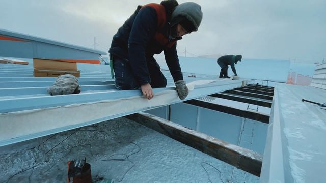 Монтаж сэндвич панелей в -50/металлоконструкция/каркас