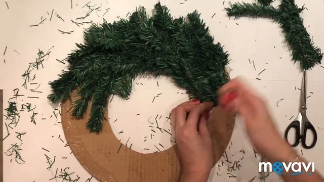 Как сделать НОВОГОДНИЙ ВЕНОК своими руками. Подарок своими руками.