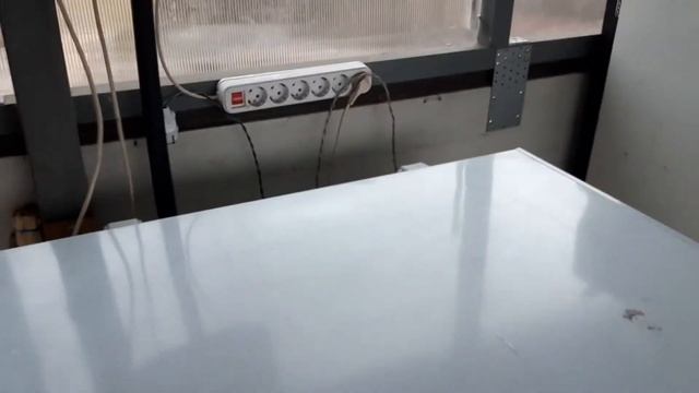 Морозильный ларь Бирюса . Эксплуатация 4 года на улице .