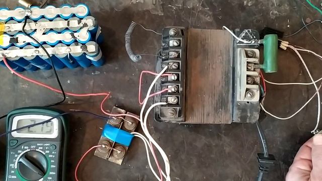 Регулировка трансформатора симистором . #зарядноенасимисторе