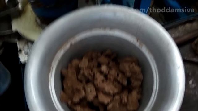 ஒரு லிட்டர் செக்கு எண்ணை ஆட்ட எவ்வளவு எள், கடலை தேவை? செக்கு எண்ணையை கெடாமல் சேமிப்பது எப்படி?