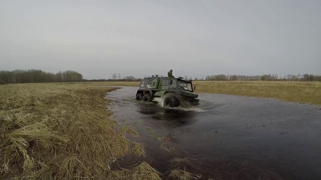 Вездеход КРЕЧЕТ. Плаваем и ездим.mp4