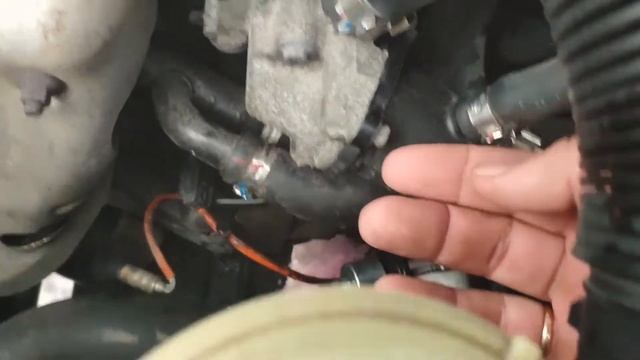 ✅Плохо греет печка? Замена термостата Renault Logan а так же  Clio,  Sandero и Lada Largus.