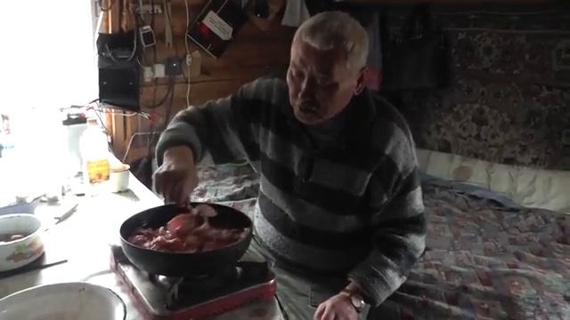 готовим рыбьи потроха.mp4